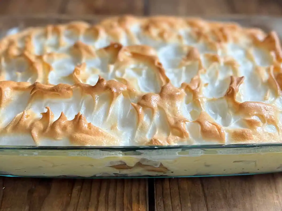 Southern Banana Pudding: Meringue or Whipped Cream? Why Warm is the Classic Way